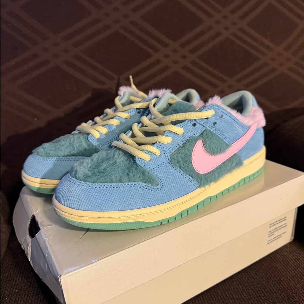 COPY - Nike SB dunk low “Verty Visty” SIZE 12